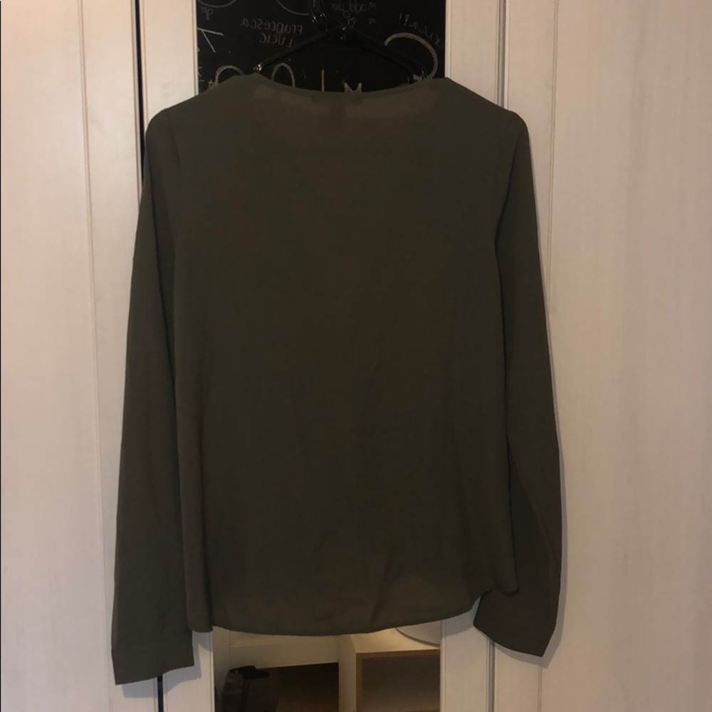 Deep v neck blouse - Picture 5 of 5